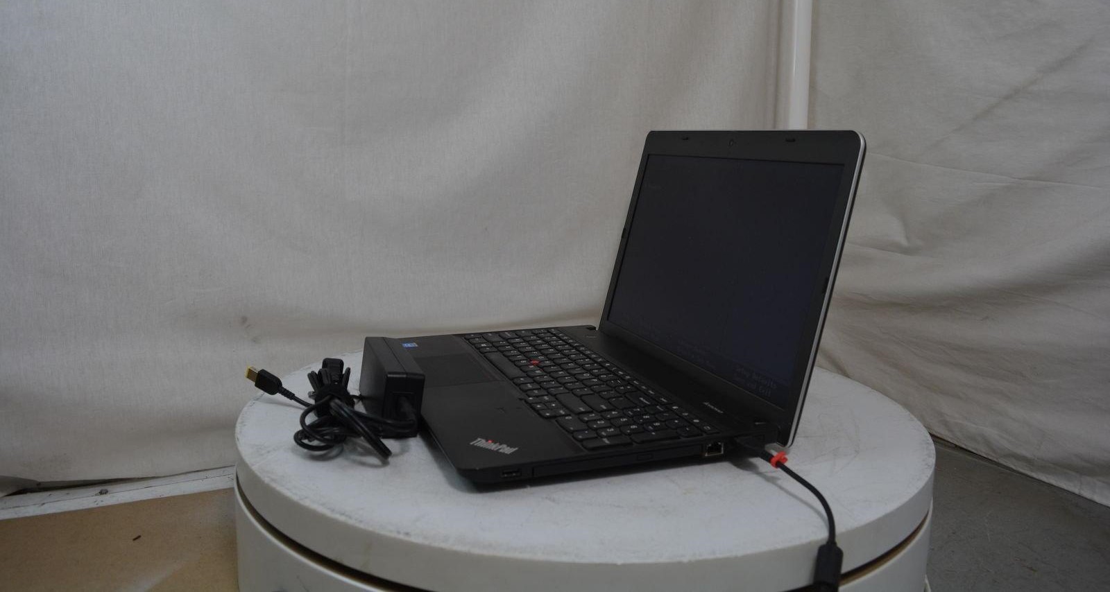 Lenovo ThinkPad Edge E540 20C6-008SUS Laptop Core i5-4200M 2.5Ghz 4GB 256GB SSD