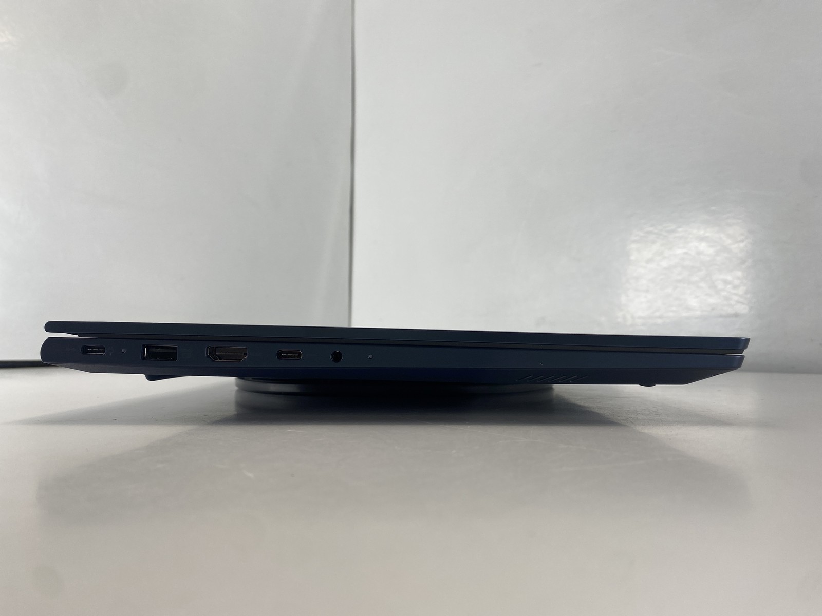 Lenovo Laptop ThinkBook 16 G7 16″ AMD Ryzen 5 150 512GB- Cosmic Blue