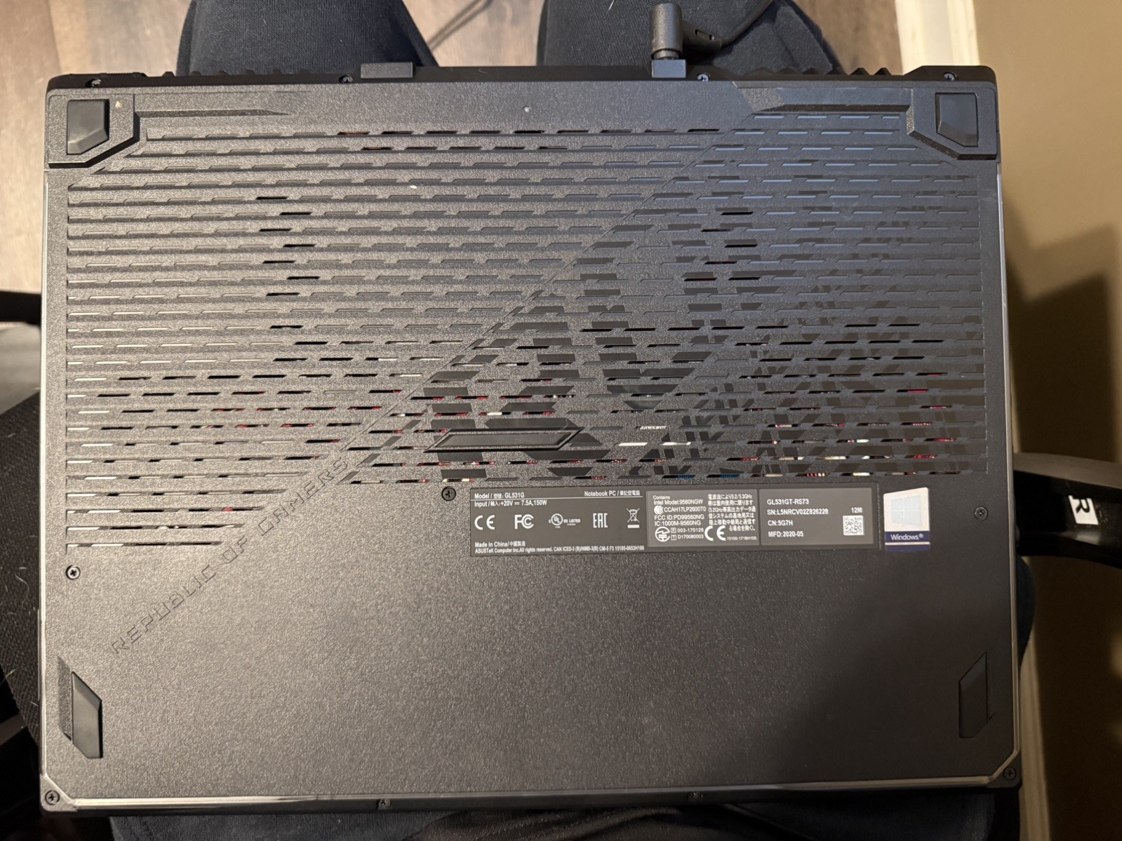 ASUS ROG Strix G gaming laptop. SPECS IN DESCRIPTION