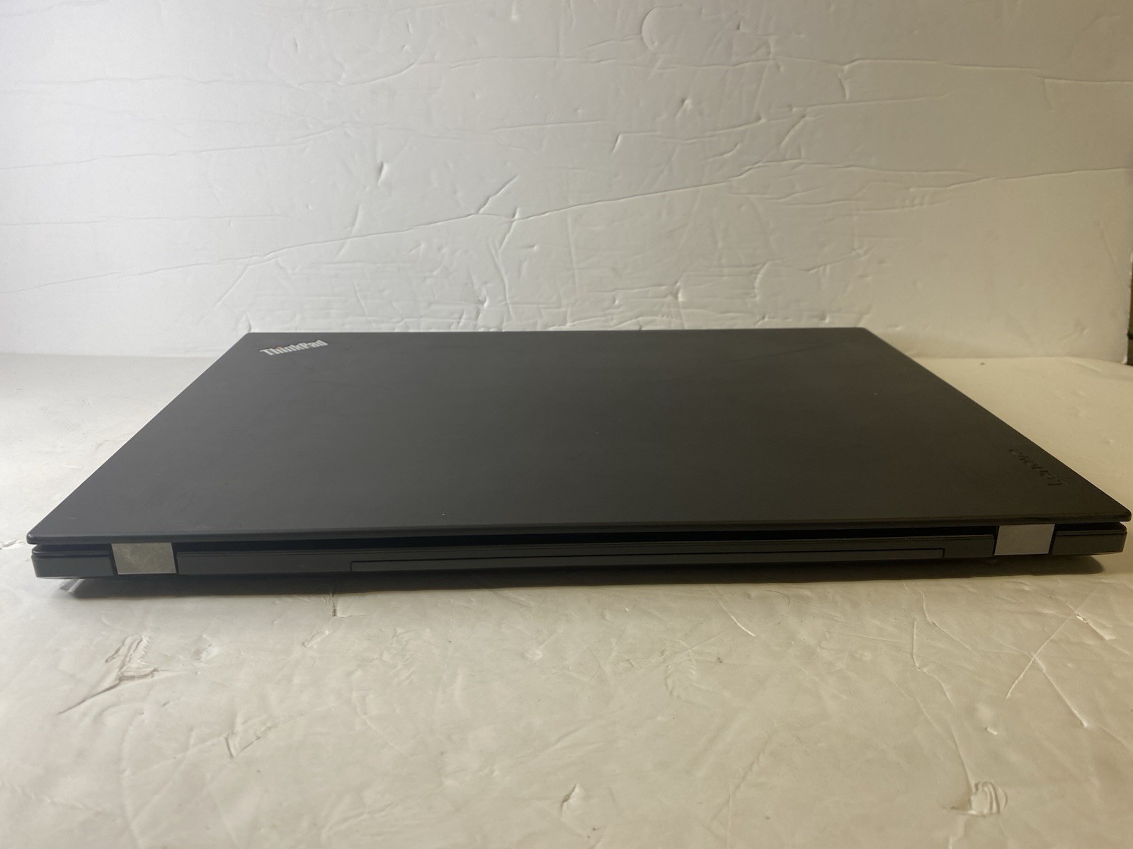 Lenovo ThinkPad T560 Intel i5-6200U @2.40GHz 8GB RAM 256GB 15.6″
