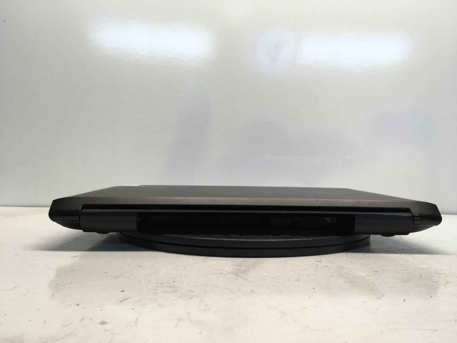 Lenovo ThinkPad B575 AMD E-350 1.6GHz 4 GB NO HDD