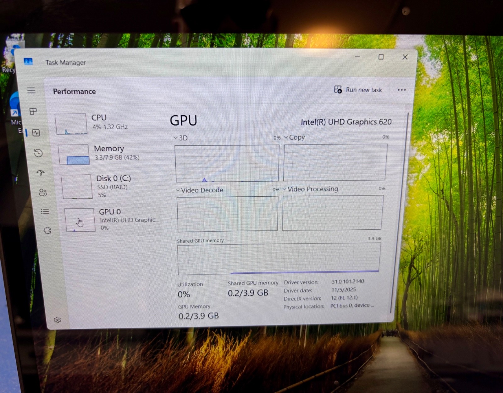 Lenovo IdeaPad FLEX 5-1570 15.6″ Intel i5-8250U@1.60GHz, 8GB-RAM, 512GB-SSD.