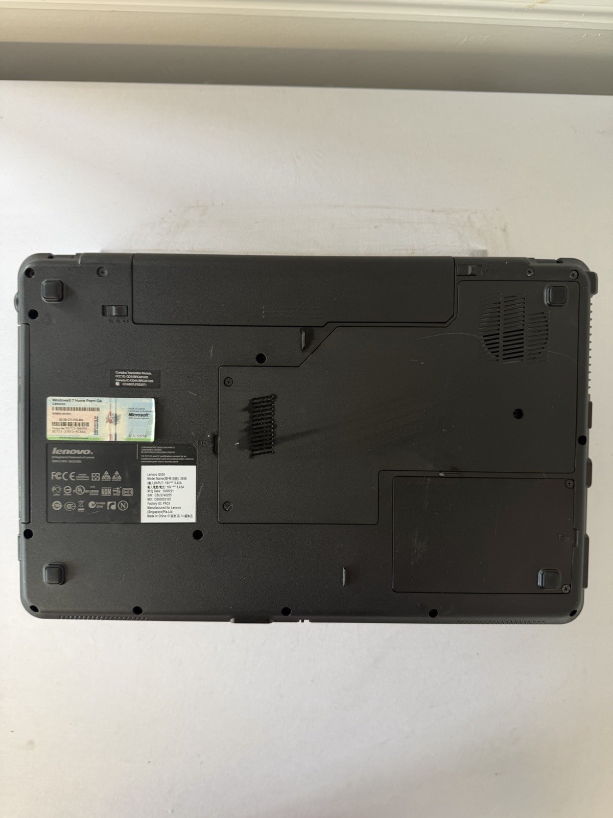 Lenovo G550-2958 Laptop – Good Screen – Intel Pentium T4500 – RAM 4 GB- Read Des