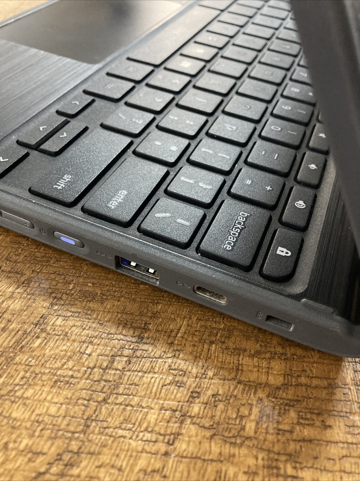 Lenovo 300e Chromebook 2nd Gen 82CE FOR PARTS* As Found.