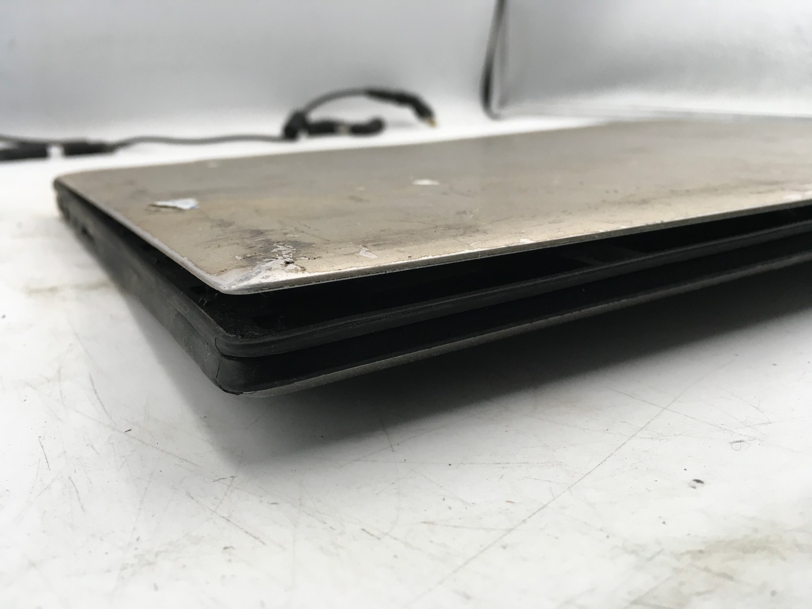 LENOVO YOGA 2 PRO – BOOTS TO BIOS – INTEL I7 4510U – 8GB RAM – NO OS – READ – BB