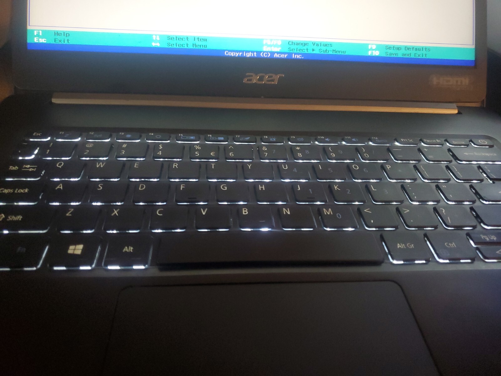 Acer TravelMate X514-51 series Intel Core i5-8250U 8gb Mem, 475gb