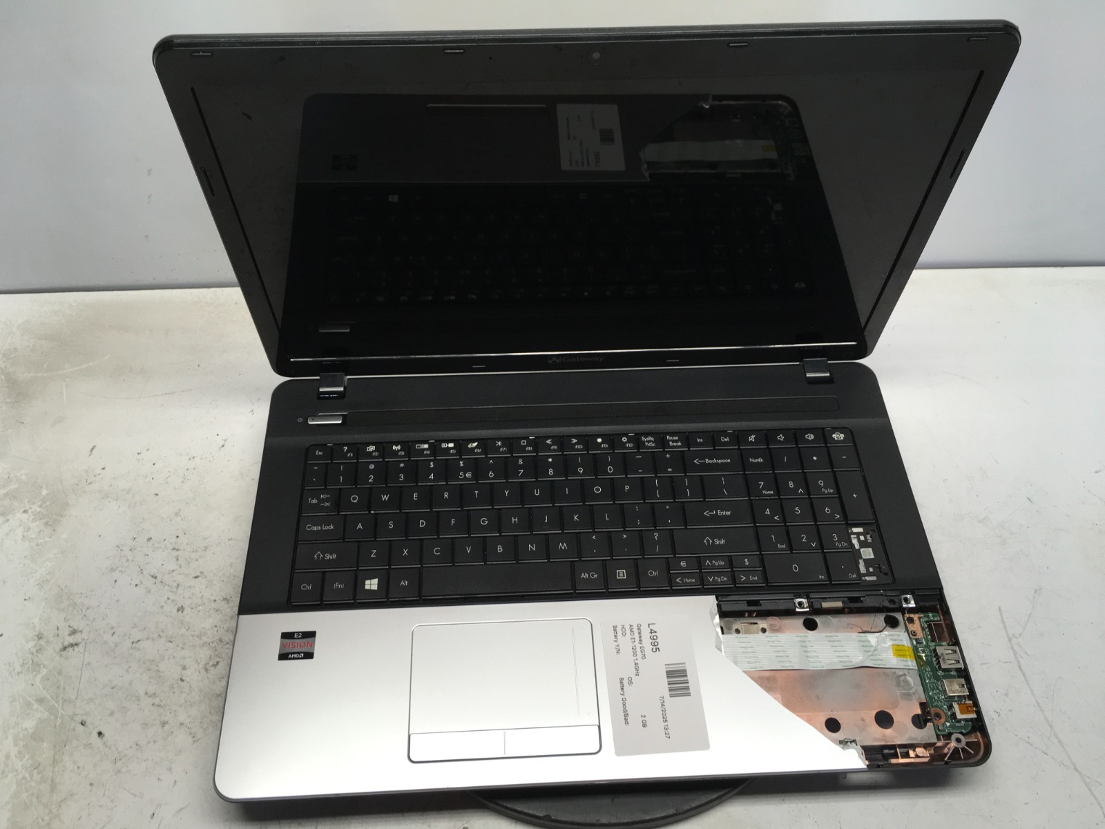 Gateway EG70 AMD E1-1200 1.4GHz No RAM NO HDD – Parts/Repair