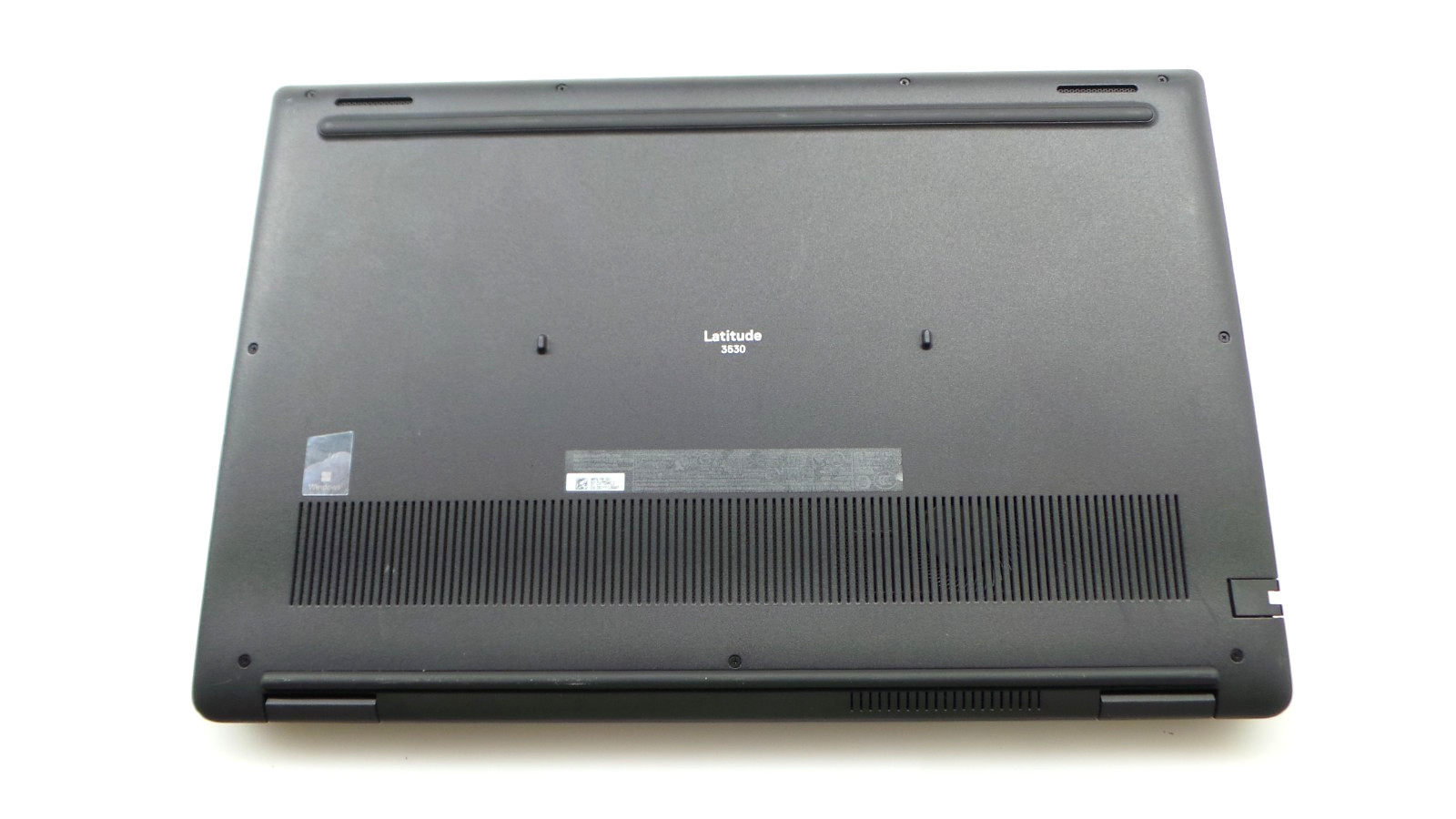 Dell Latitude 3530 | 15.6″ | i7-1255U | 8GB 256GB SSD | Win 11 Pro