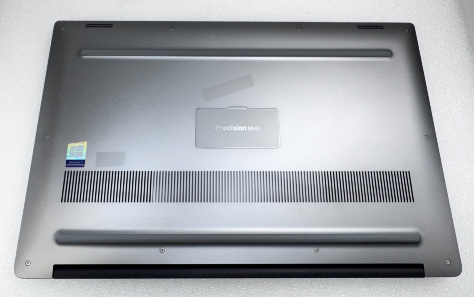 Dell Precision 5540 15.6 4K Touch Laptop i7-9850H 16GB 256GB Nvidia T1000 Win 11