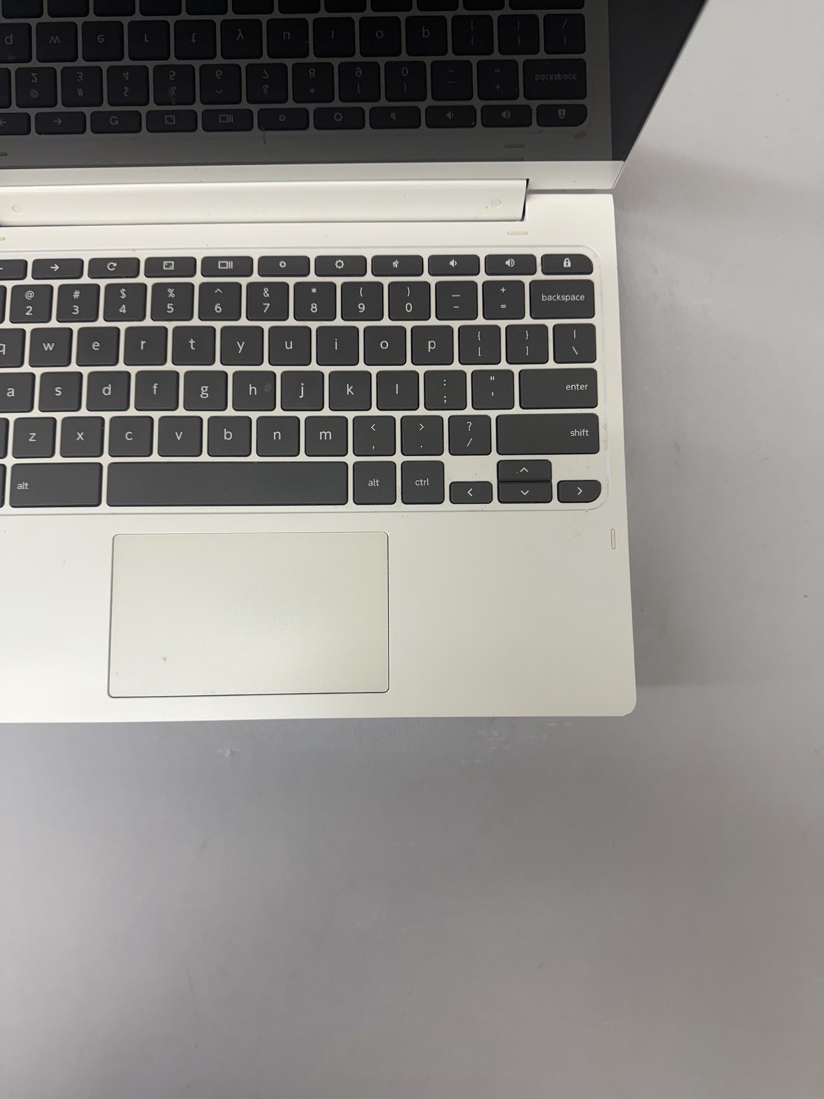 Lenovo Chromebook C330 Laptop – Mediatek MTK8173C – RAM 4GB – Read Des