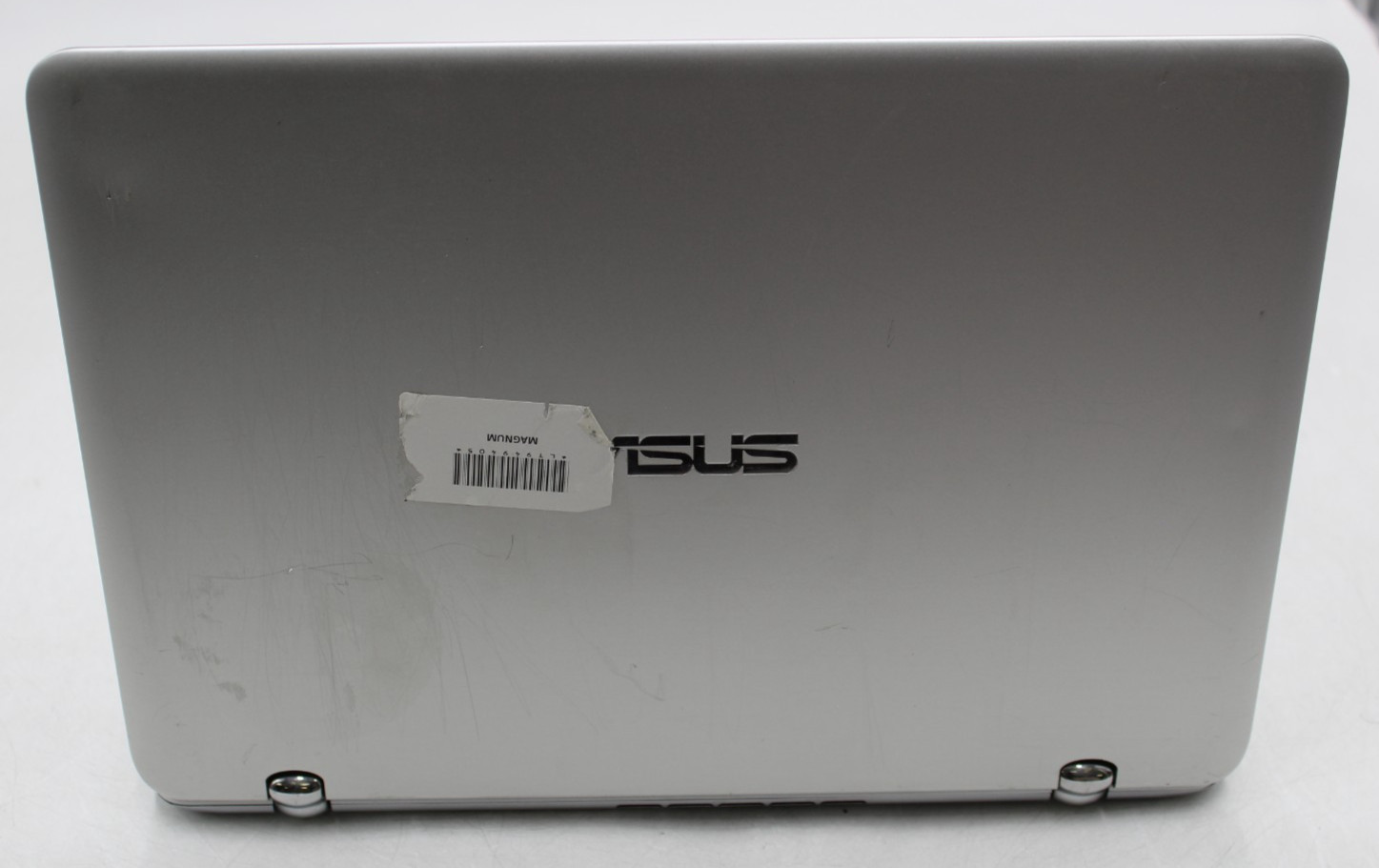 ASUS Tek Q304UA 13.2in 1 TB HD 6 GB RAM i5-6200U 30 day warranty no OS