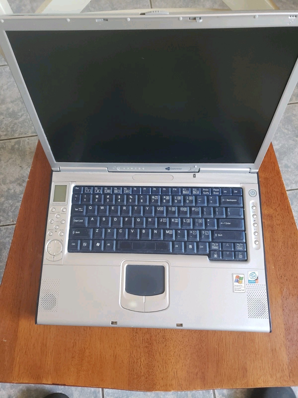Rare Gateway M500B1 Intel Pentium 4m 2.20GHz 1GB 40gb WinXP SP3 Vintage Media PC