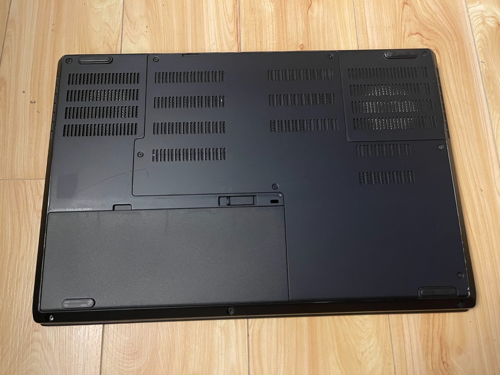 Lenovo ThinkPad P52 15.6″ 1920×1080 FHD Xeon E-2176M 32GB 512GB P2000 Wi-Fi 6E