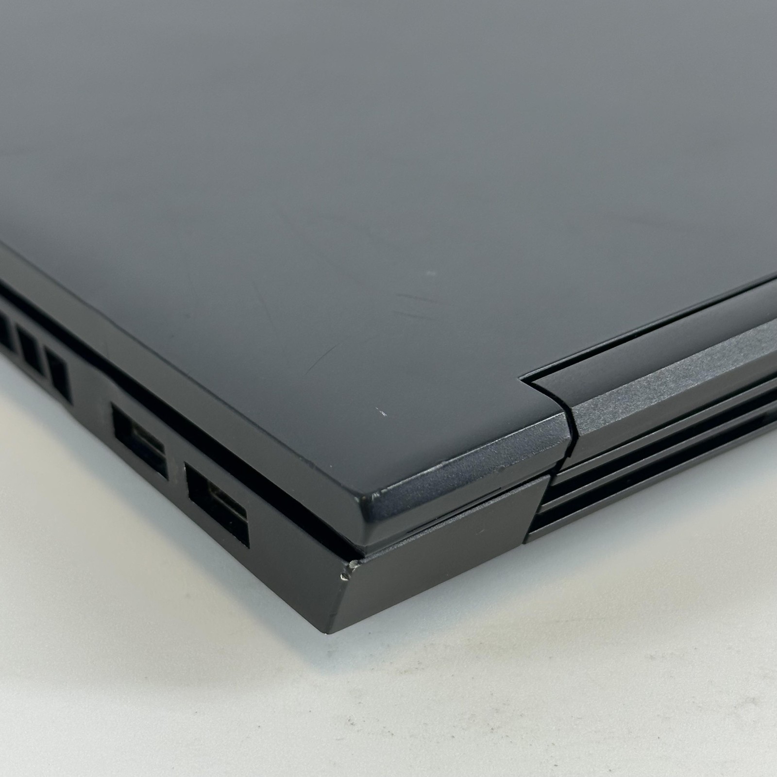 HP Omen 15 FHD i7-10750H 2.60GHz 16GB 512GB SSD NVIDIA RTX 2060 Good FRAME SPLIT