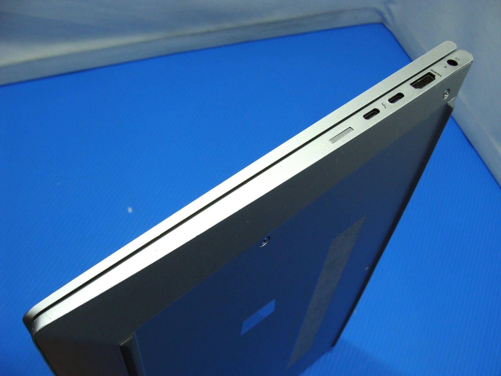 HP EliteBook 840 G8 14″ FHD Intel i7-1185G7 3GHz 8GB RAM 256GB SSD Wind 11 Pro
