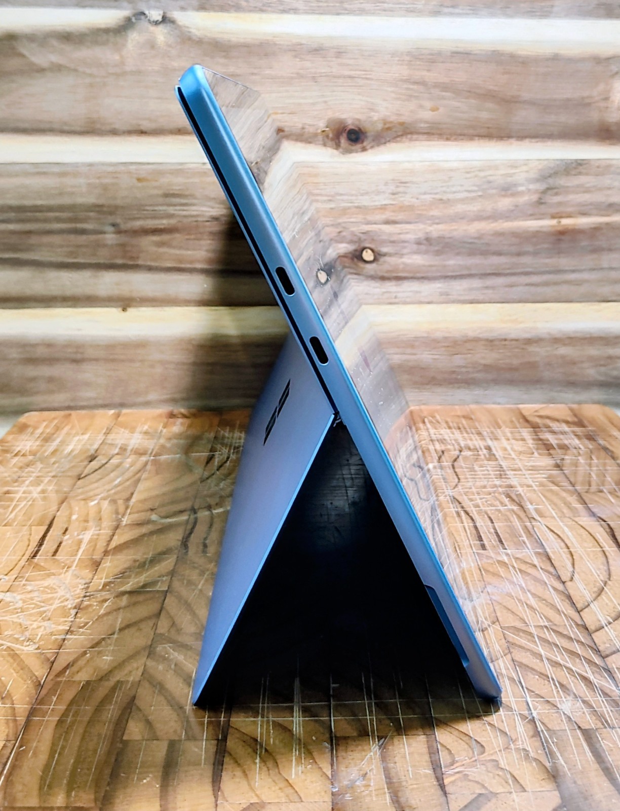Microsoft Surface Pro 9 Intel i7-1265U 16GB RAM 256GB SSD Pen Docking Station