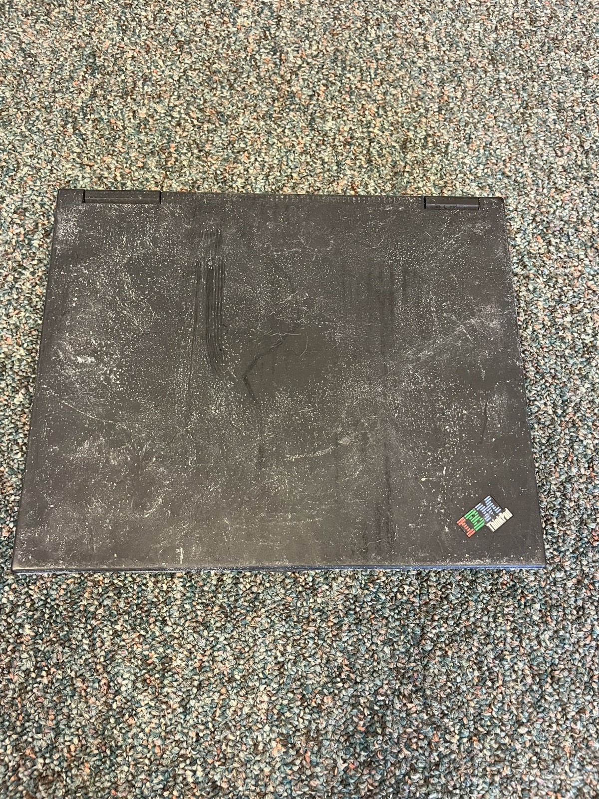 Vintage IBM ThinkPad T20 Series (Type 2647) – Untested – AS-IS for Parts/Repair