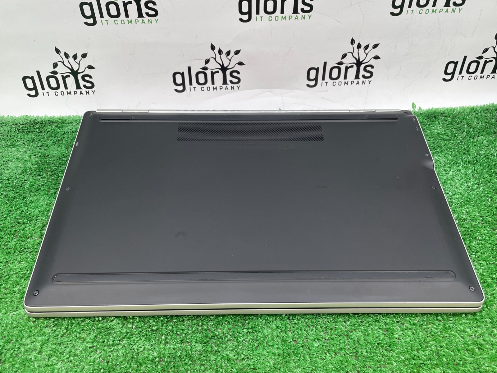 Used HP Chromebook 13 G1 Laptop Intel m7-6Y75 1.20GHz / 16GB RAM / 32GB SSD NT