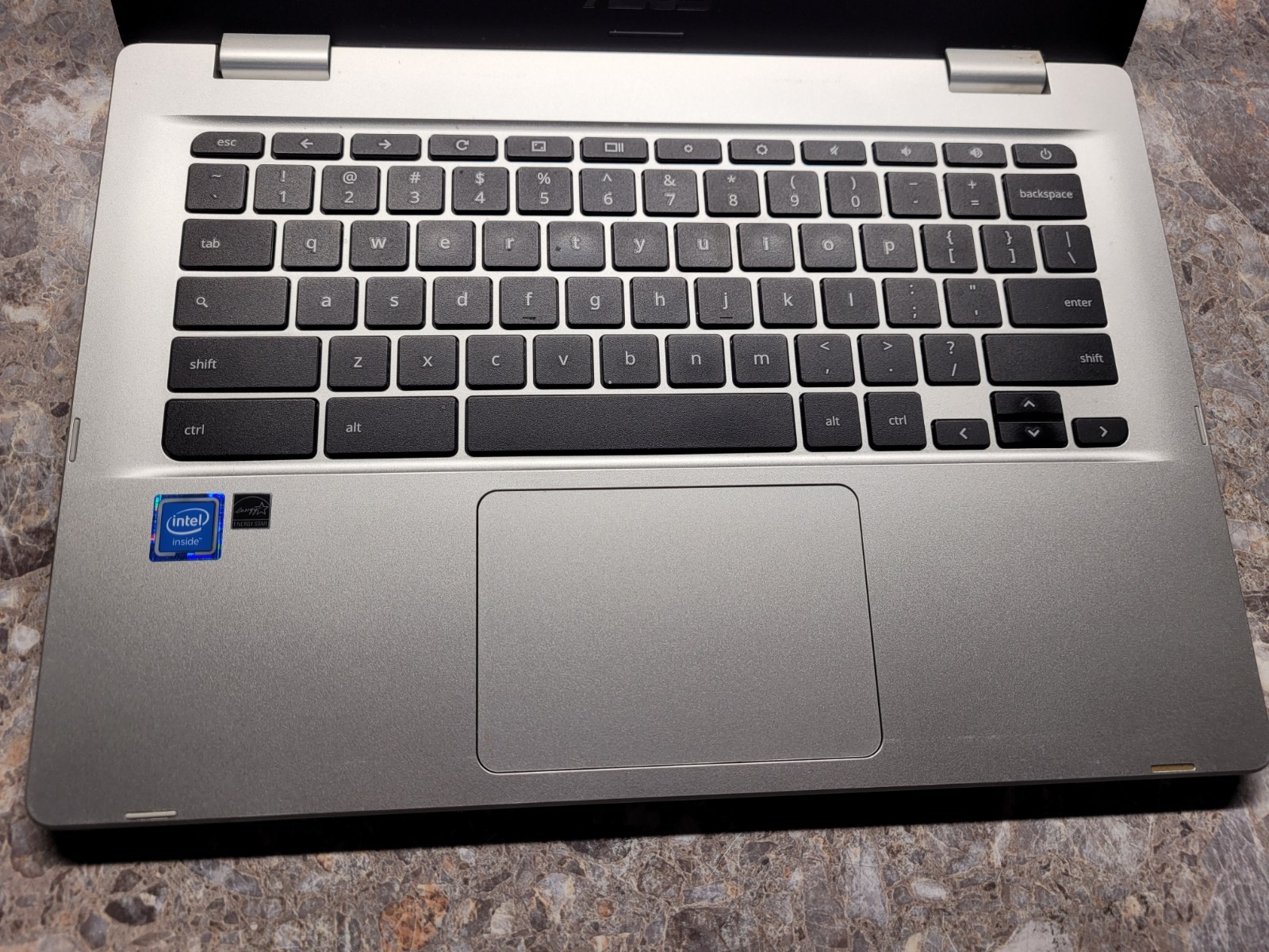 ASUS Chromebook Intel Model 7265D2W-14-inch 4GB 32GB HD Non-Touch,Silver C423N