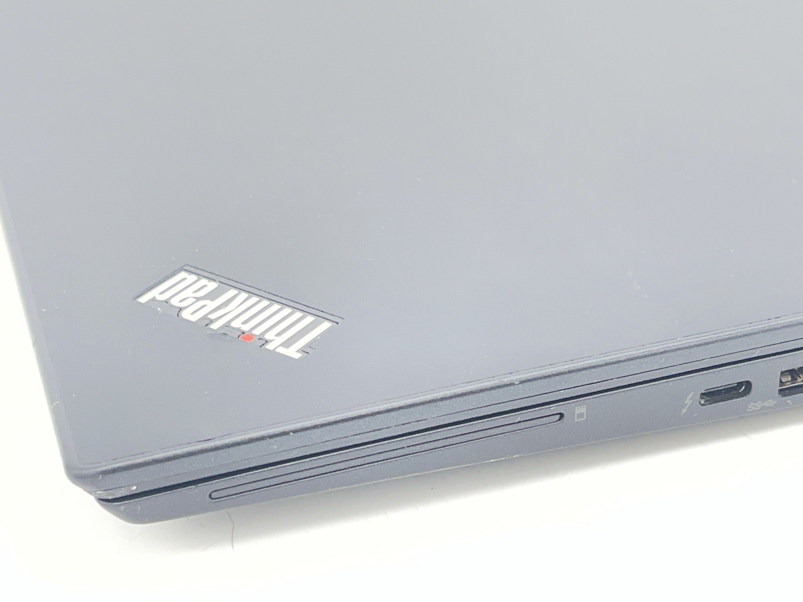 Lenovo ThinkPad T470s 14″ Laptop w/ i5-6300U 2.4GHz CPU 8GB RAM No SSD No Batt