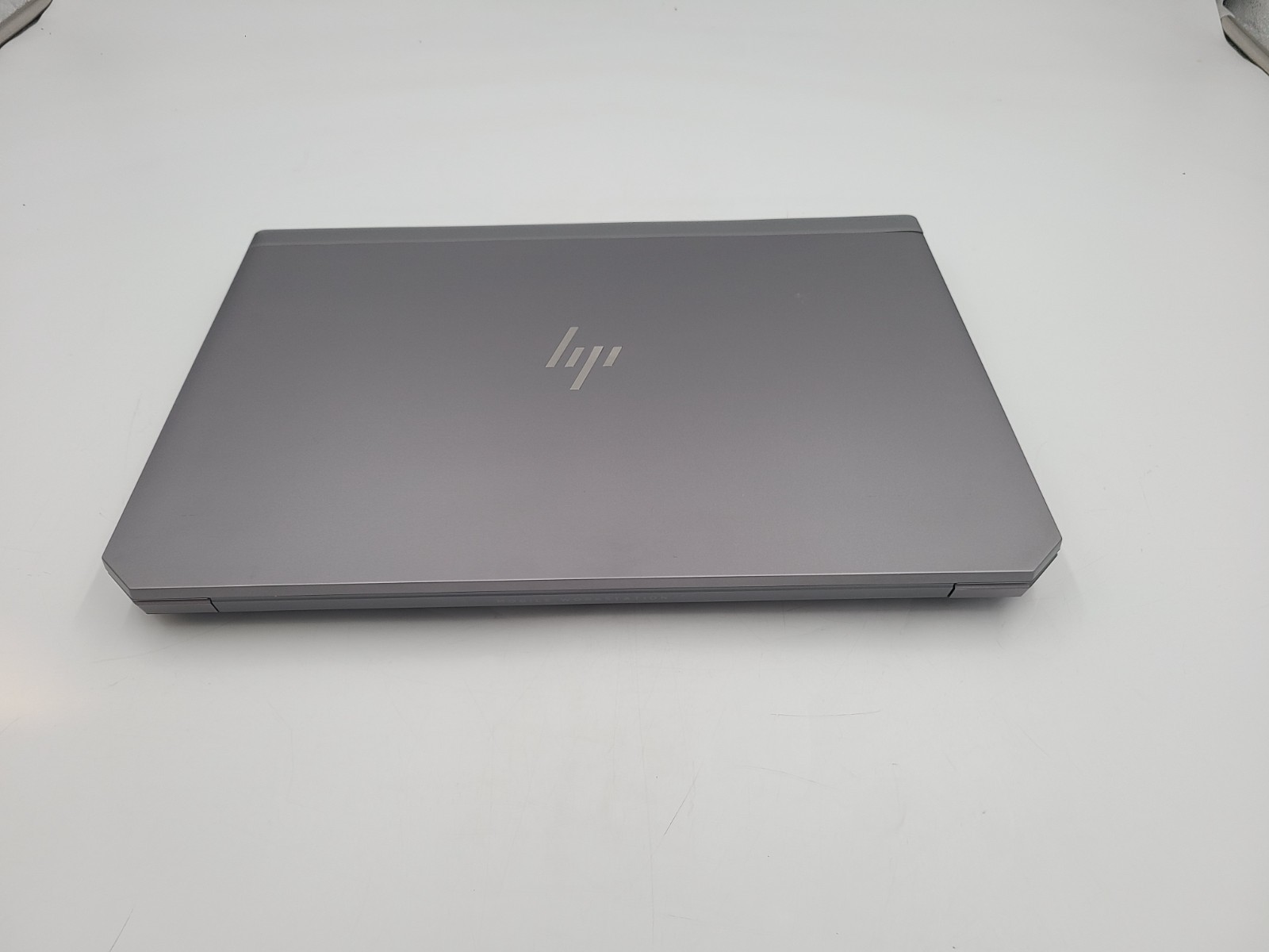 HP zBook 15 G6 i7-9850H 2.60GHz 48GB Ram 512GB SSD Win 11 Pro NVIDIA T2000
