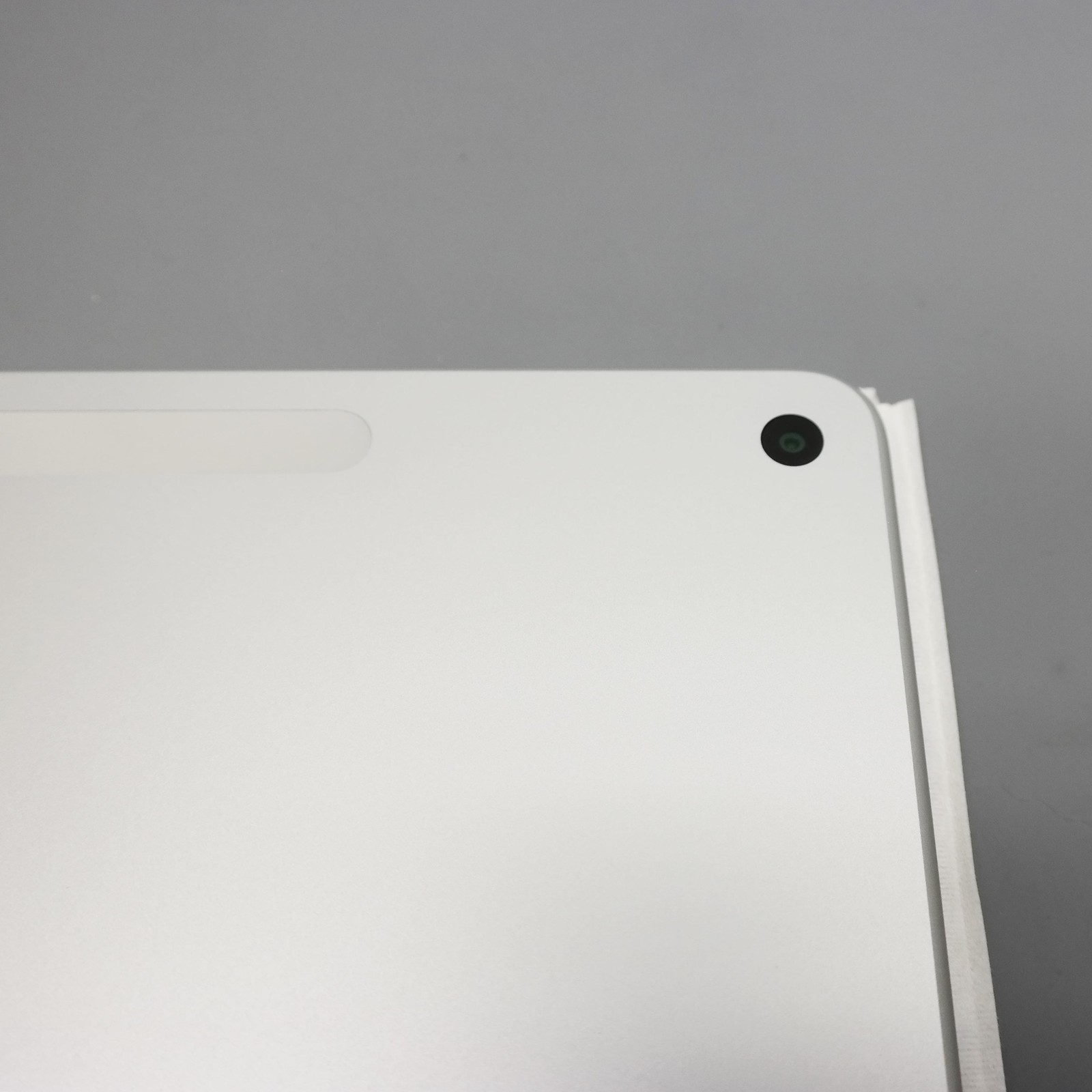 Microsoft Surface Pro Copilot+ PC 12″ Snapdragon X Plus 16GB 256GB