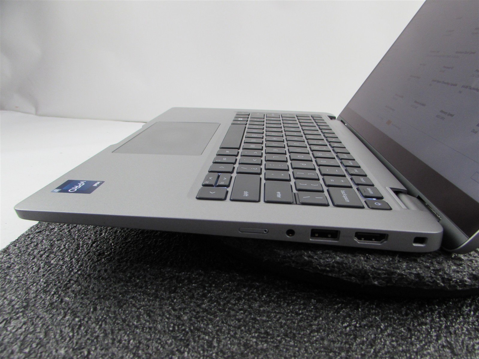 DELL LATITUDE 5340 1920X1080 FHD CORE I7-1365U 512GB SSD 16GB RAM NO O.S