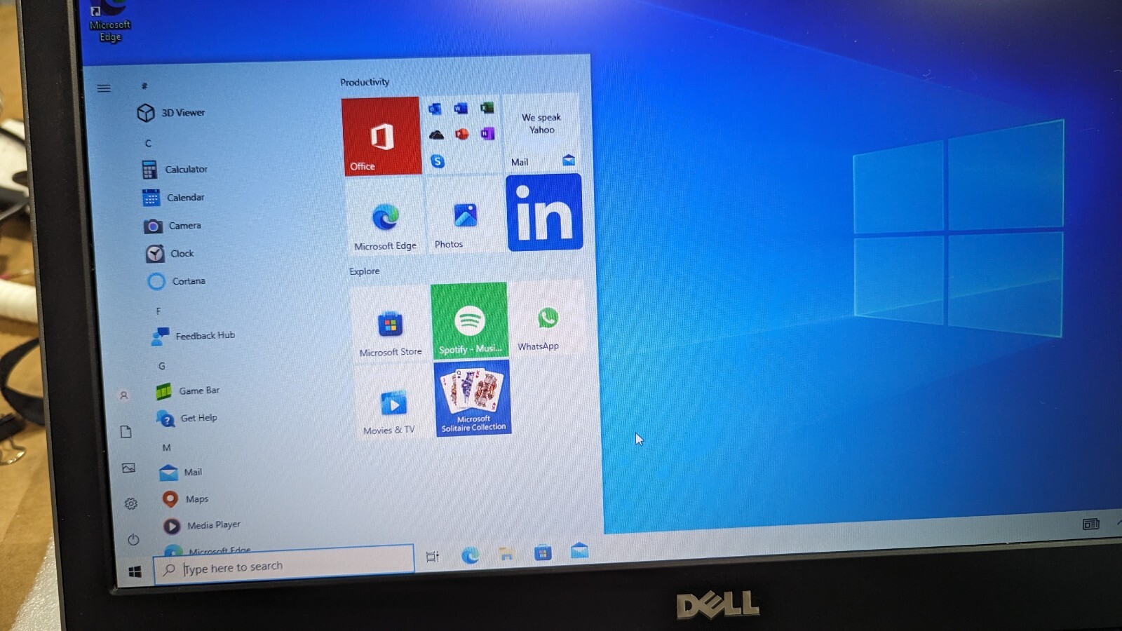 Dell System Vostro 3750 Laptop Core i3-2330M @ 2.20GHz 8GB RAM 200GB HDD