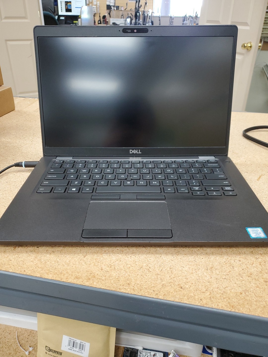 Dell Latitude 5400 Intel Core i5-8365U 16GB RAM 256GB SSD 042826-3