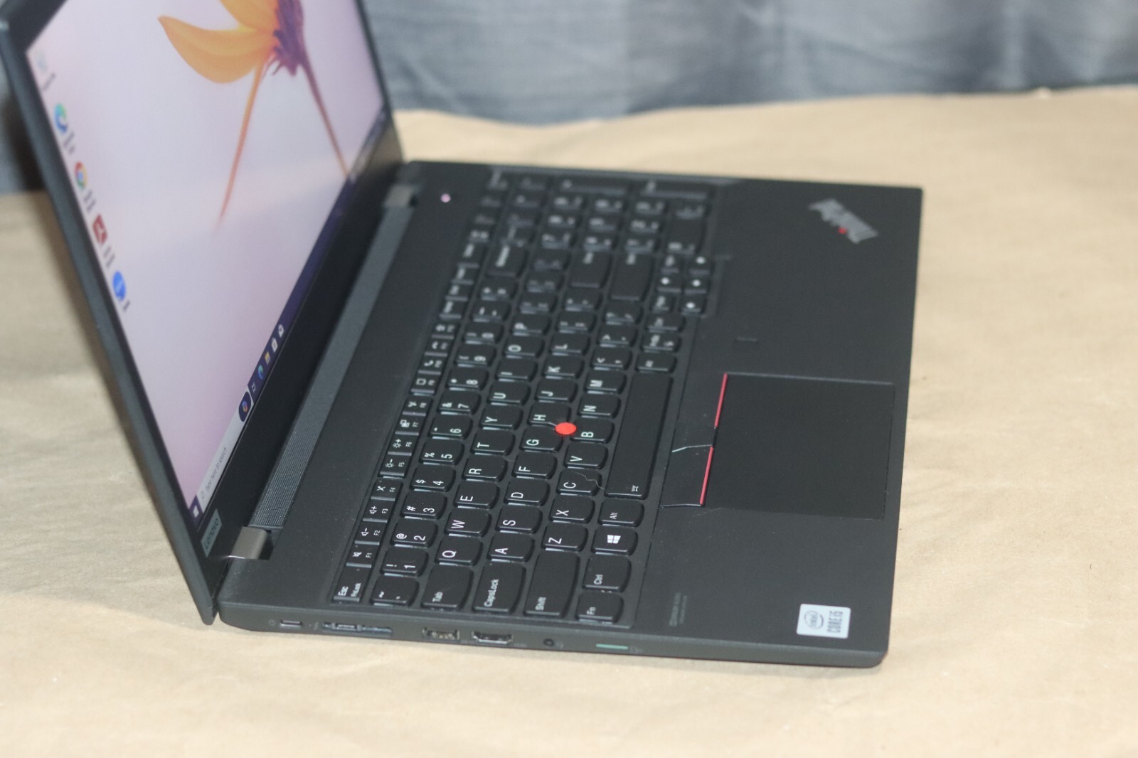 Lenovo ThinkPad T15 Gen 1 1.6 GHz i5-10210U 16GB Ram 256GB SSD – Very Good