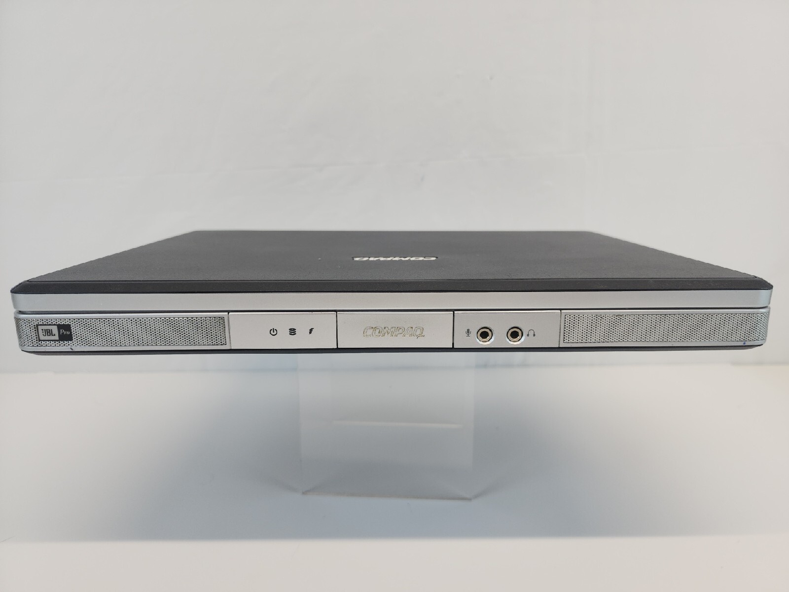 Compaq Presario V2000 14″ Windows XP PRO SP3 Laptop AMD CPU WiFi PARTS ONLY