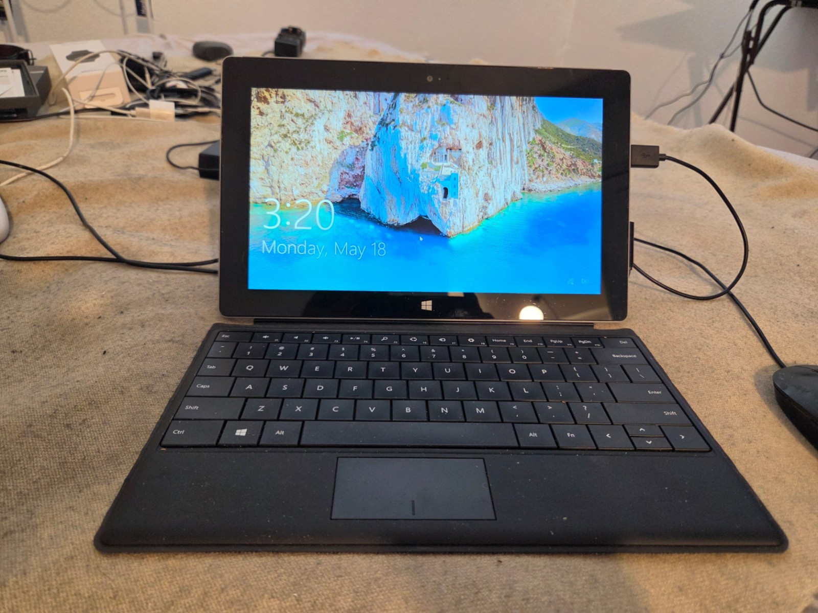 Microsoft Surface 2 Touchscreen & Pen Laptop