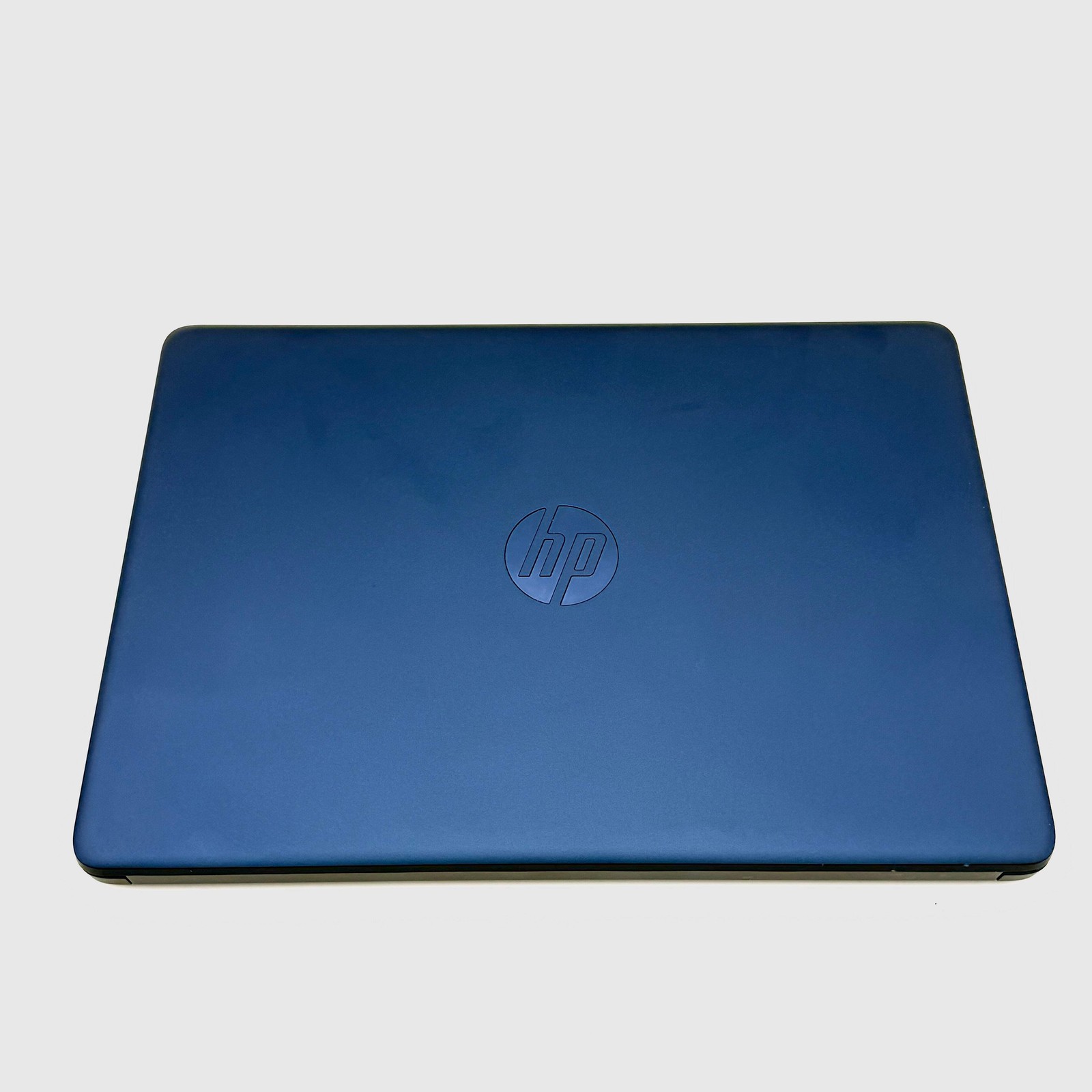 HP 14-cf2111wm Laptop 14-inch Intel Celeron 1.7GHz 4GB RAM 64GB Blue