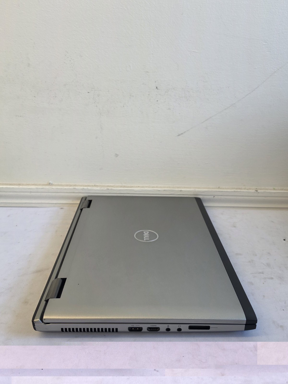 Dell Vostro 3750 Laptop – Intel i5-2450m – 8GB RAM – 1TB HDD – BAD BATT – Win 10