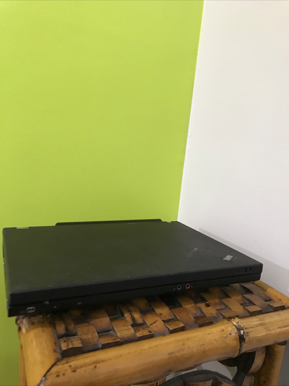 Lenovo Thinkpad T61 Laptop Computer – Weak Battery