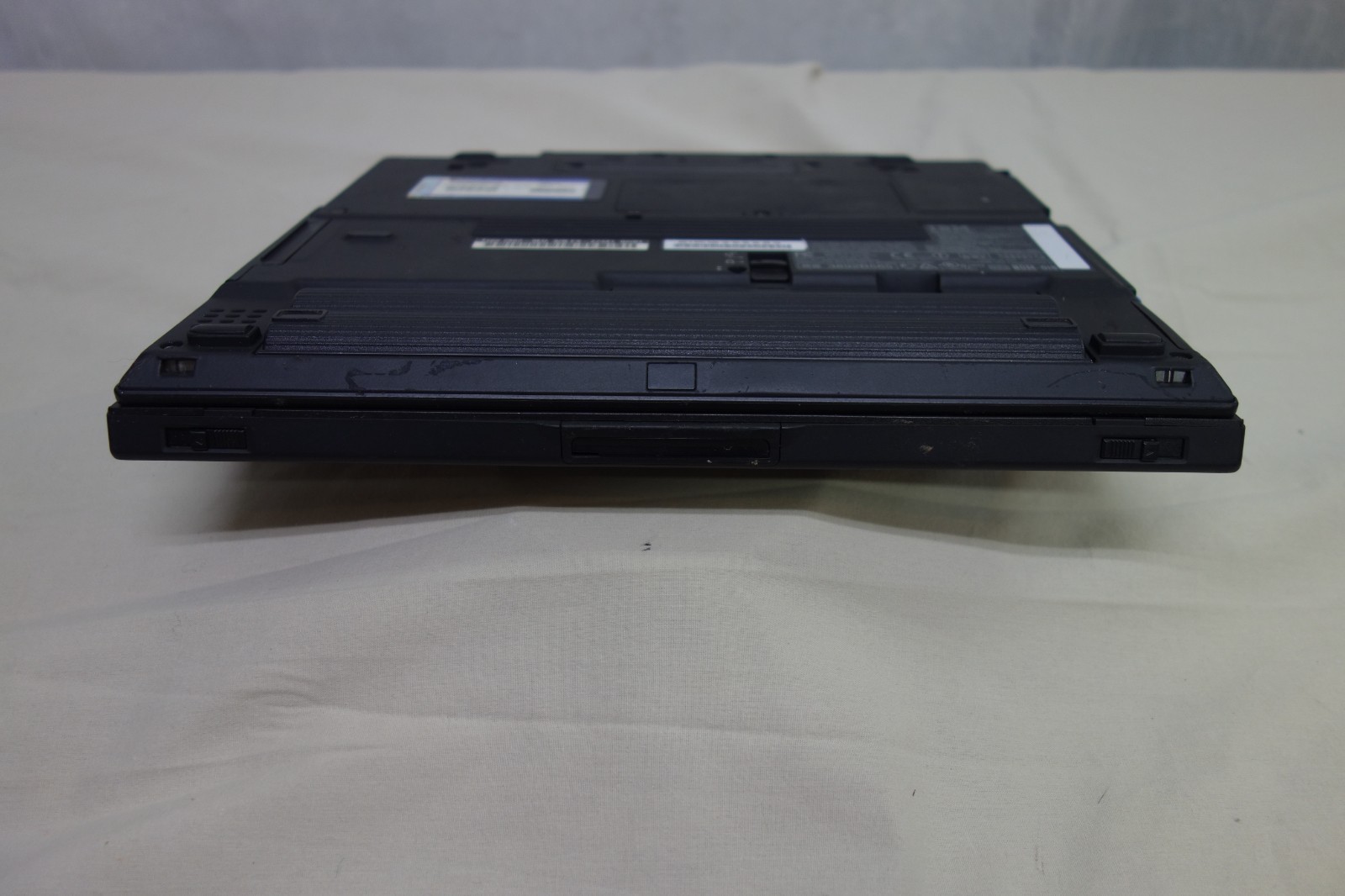 IBM Thinkpad X22 2662 12.1” Laptop Intel Pentium III 800MHz 256MB Screen damage