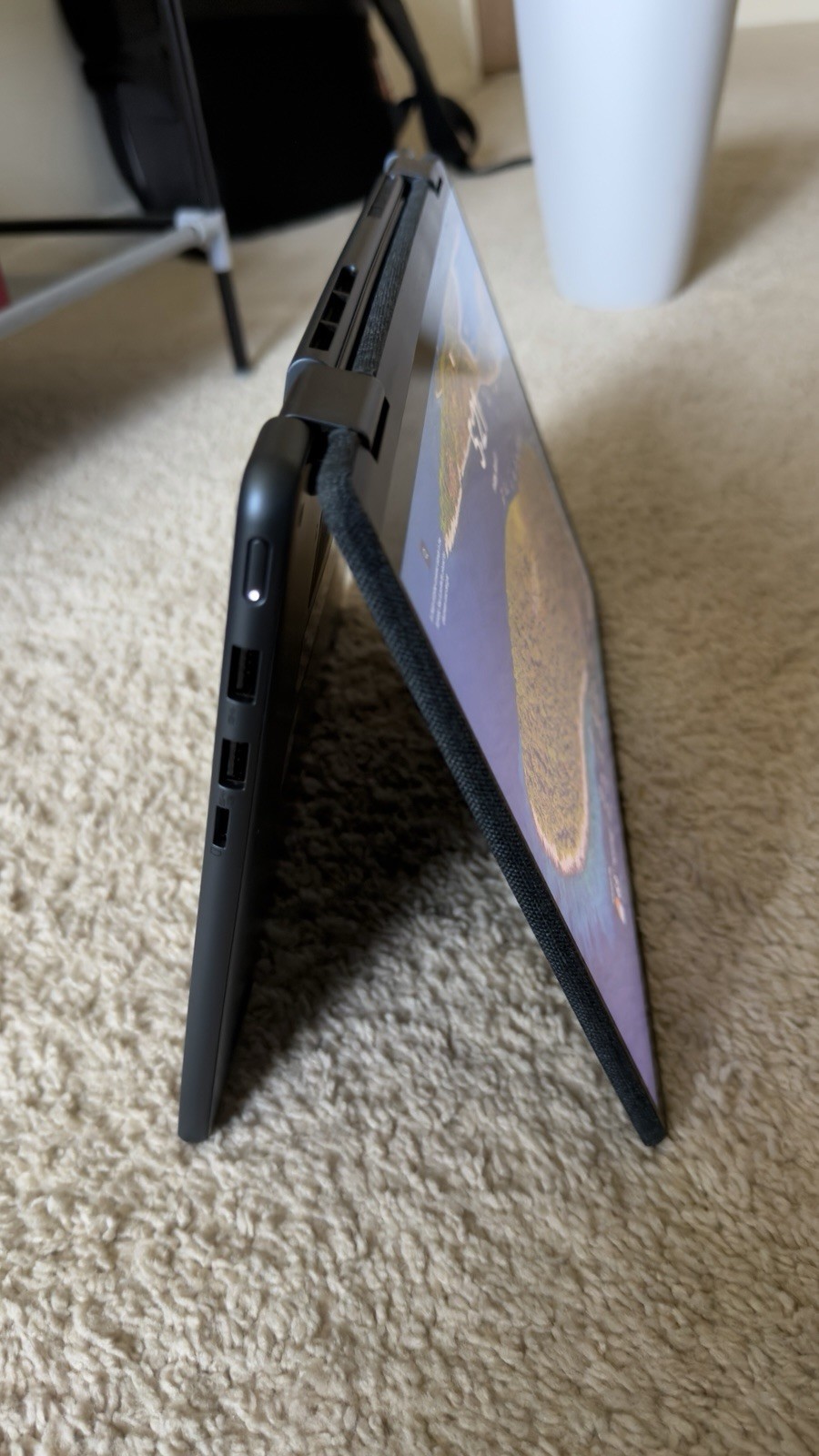 Lenovo Yoga 6 13″ AMD Ryzen 7000 2-in-1 Laptop Touchscreen WUXGA FHD Gray