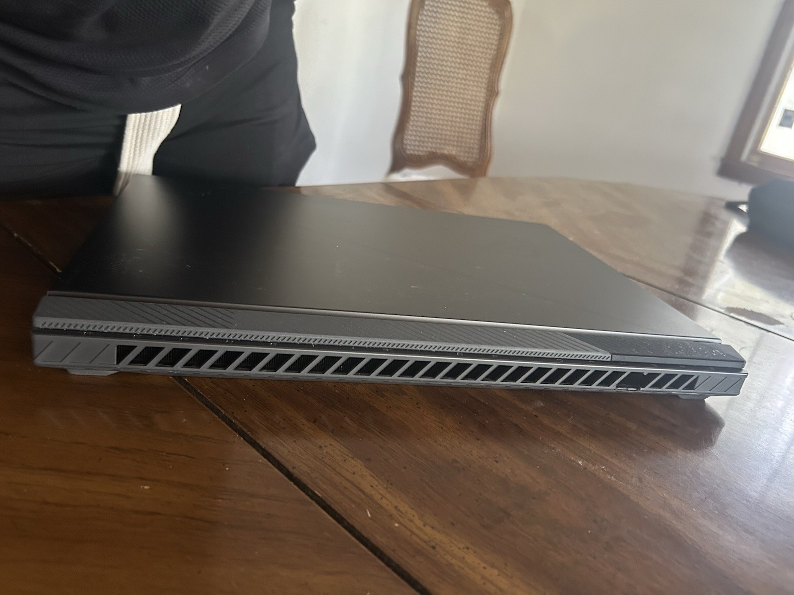 ROG Strix G814JZ 13th Gen Intel(R) Core(TM) i9-13980HX 64Gb DDR5 2TB SSD