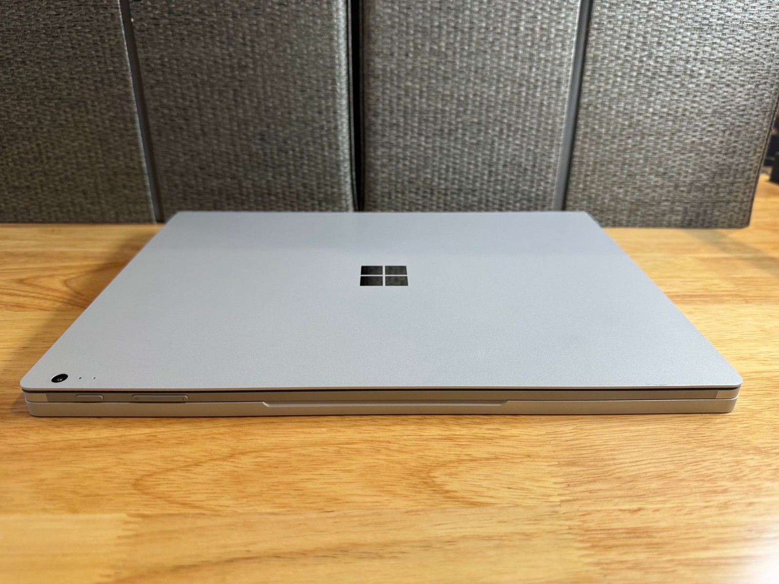 Microsoft Surface Book 2 13.5″ i7-8650U 16GB 512GB SSD GTX 1050 + Surface Dock