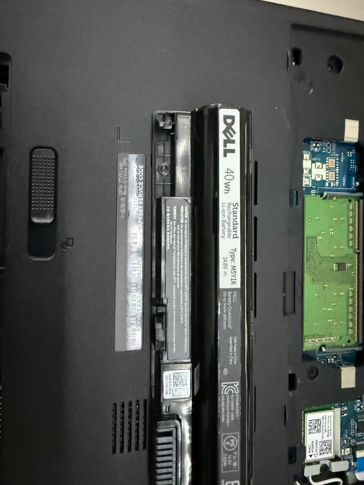 Dell inspiron 15 5555 laptop AMD A8
