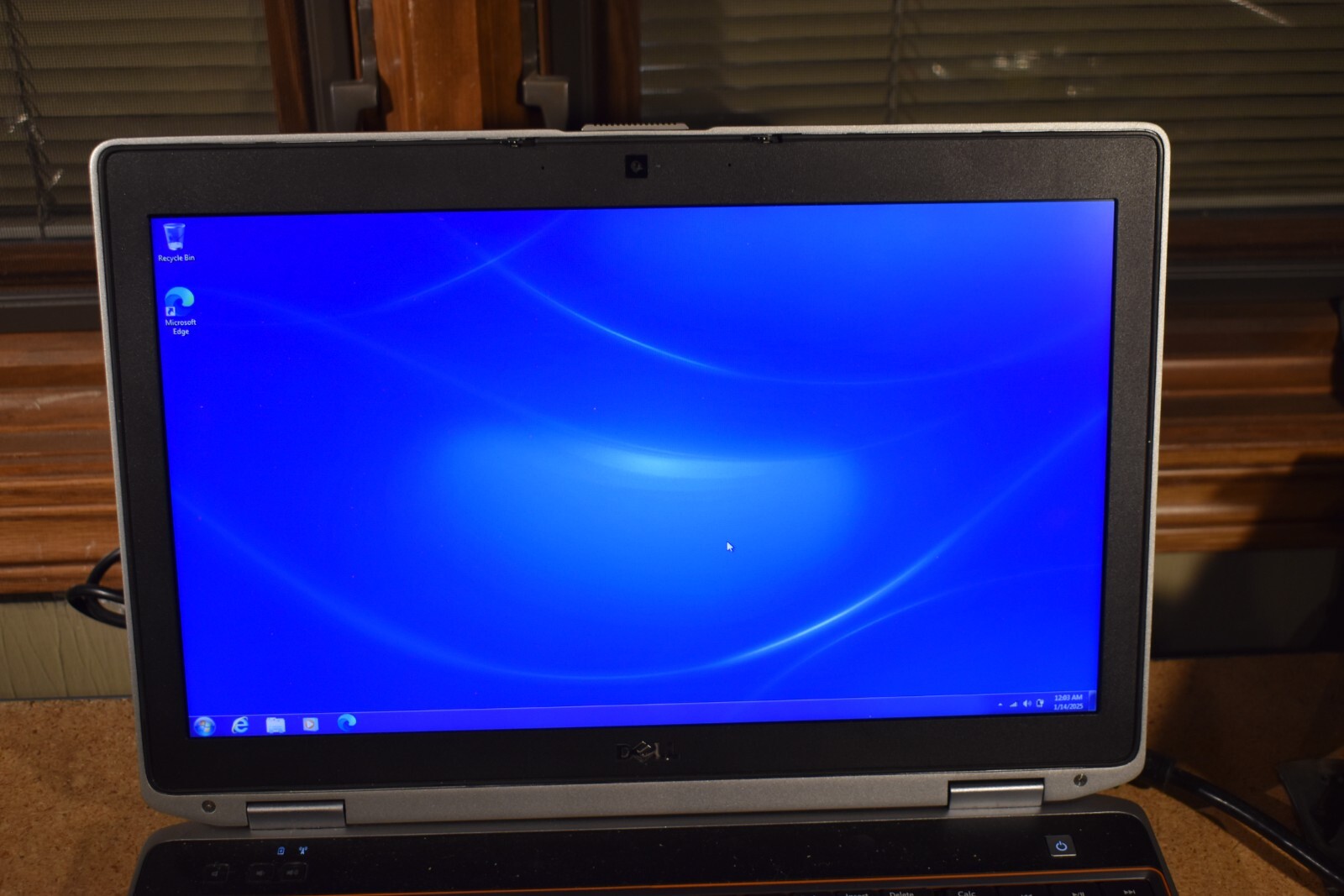 Dell Latitude E6520 Laptop Intel Core i7-2640M 128GB SSD Windows 7 Pro 32-bit