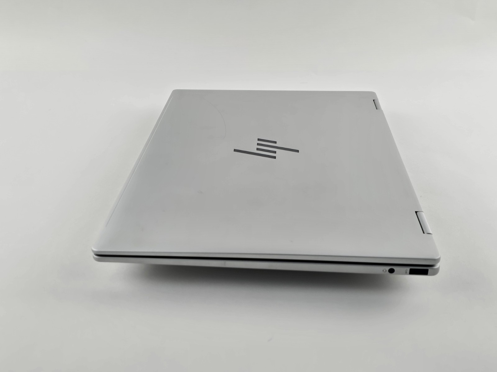 HP Envy x360 2-in-1 16″ Touch Ultra 5 125U 16GB 512GB SSD – Used