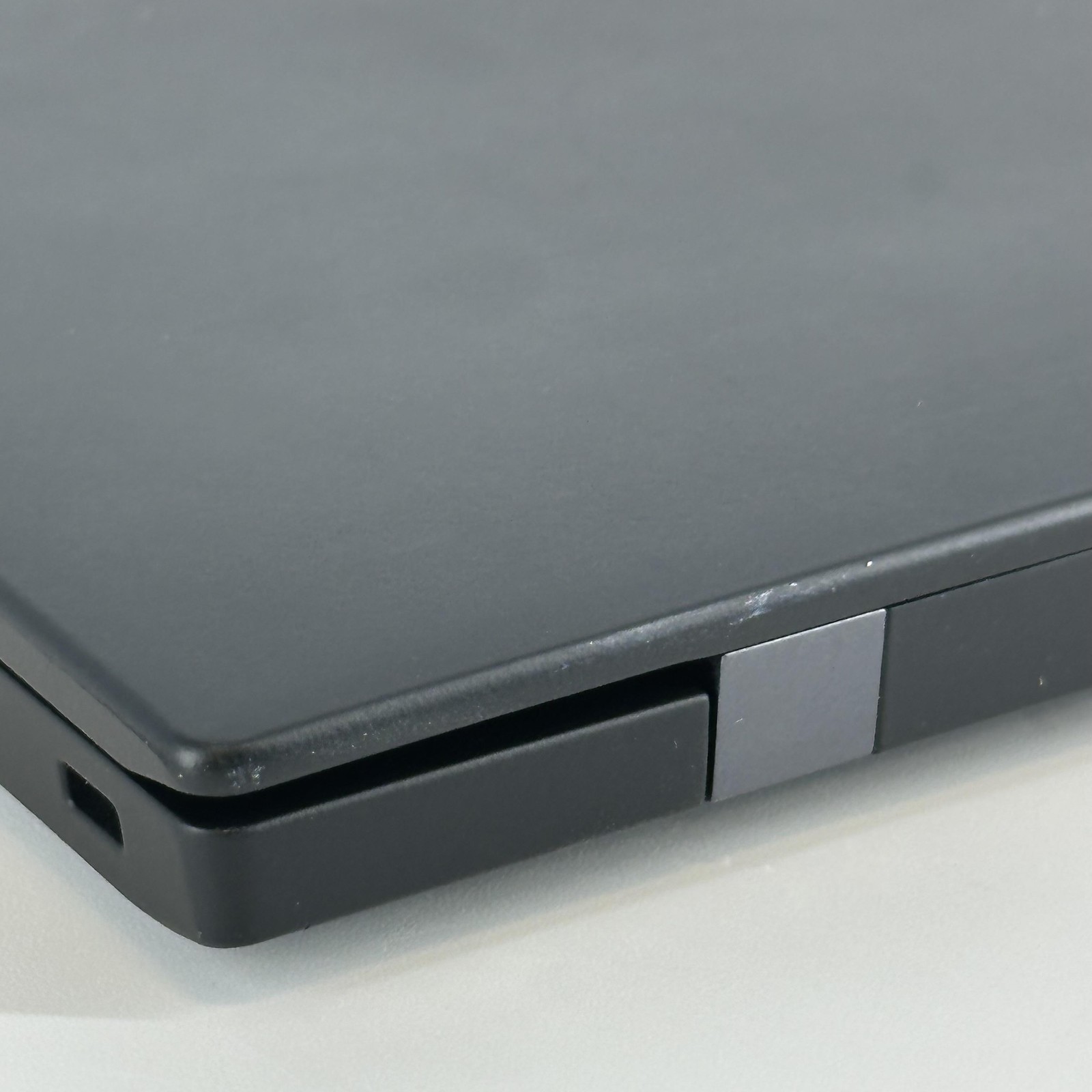 Lenovo ThinkPad X1 Carbon Gen 9 14 Black FHD+ 2.4 GHz i5-1135G7 16GB 256GB SSD