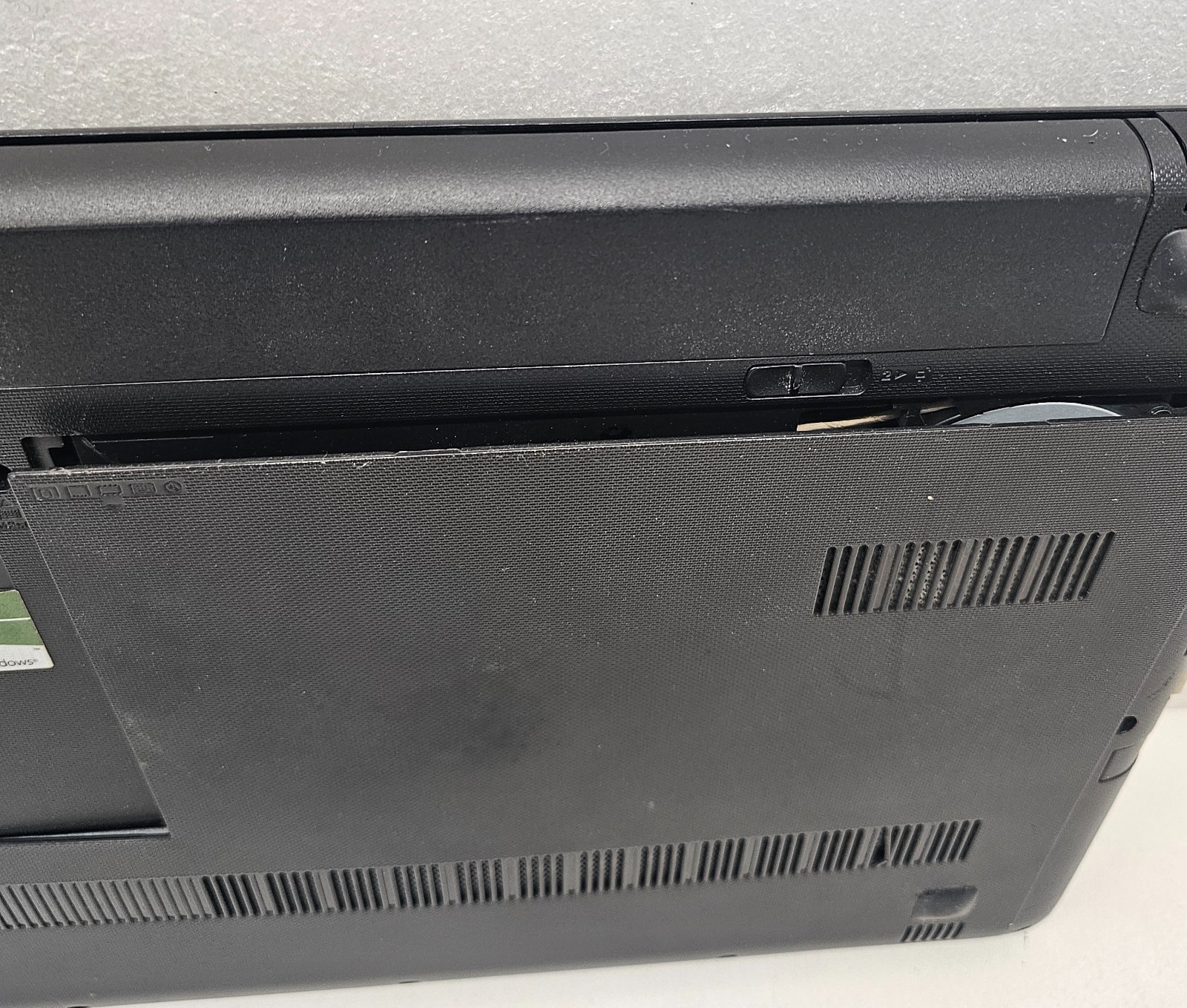 Lenovo G50-80 15.6″ Laptop Intel Core i3-4030U 4GB Ram NO HD/OS (FL)