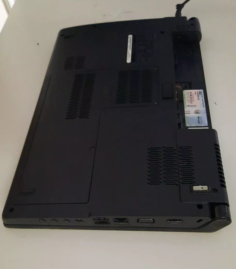 Dell Studio 1558 Core I3 CPU 2.13GHz 15”Screen **** Non working For Parts Only