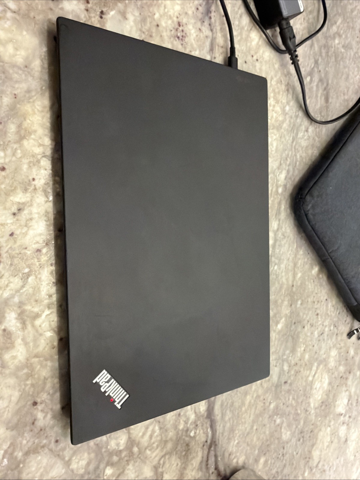Lenovo ThinkPad X1 Carbon 5th Gen 14″ FHD I7-7600U 512GB SSD 16GB W10P FPR