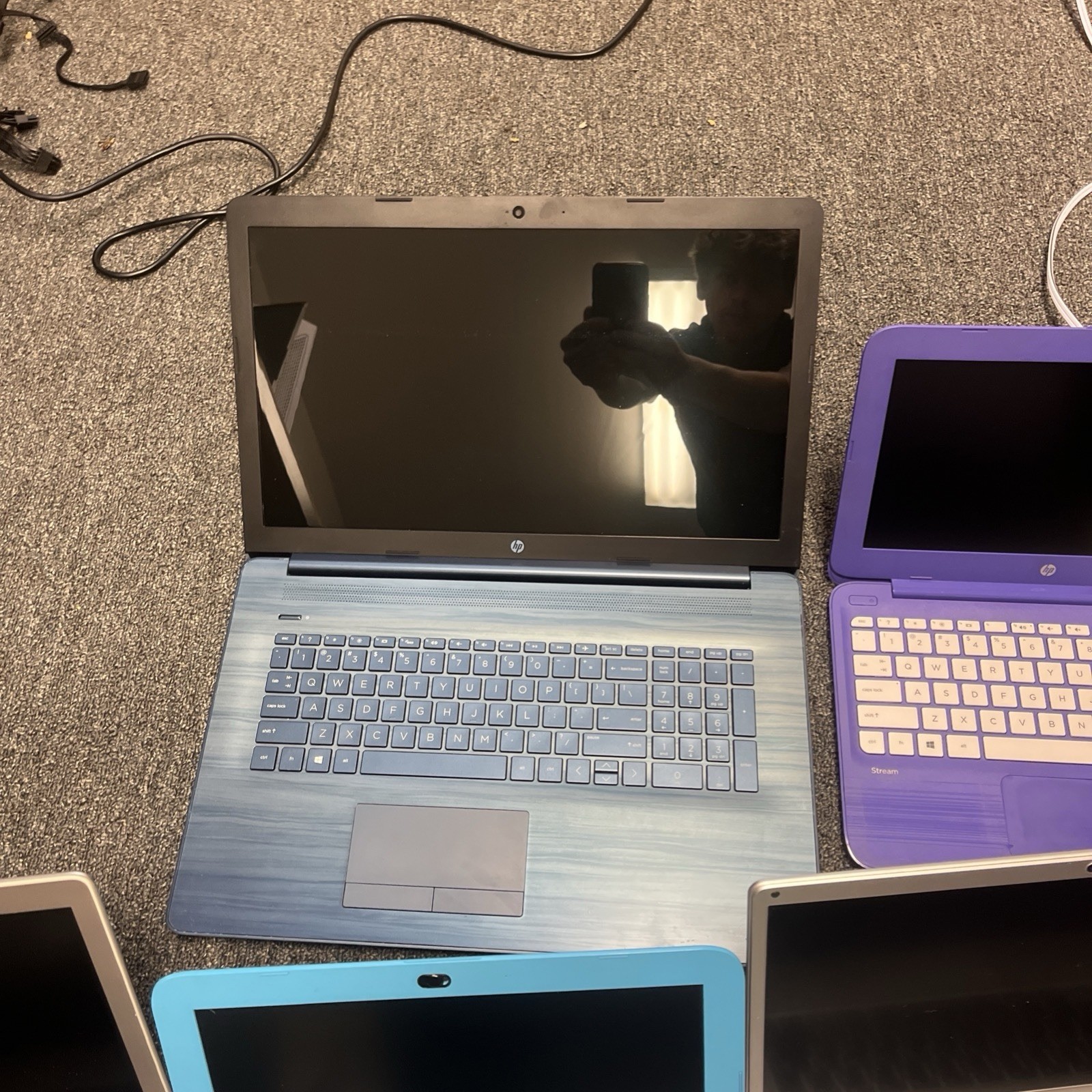 Bulk Laptop Lot 23 MacBook HP Dell ASUS Acer Laptops For Parts Repair Resale