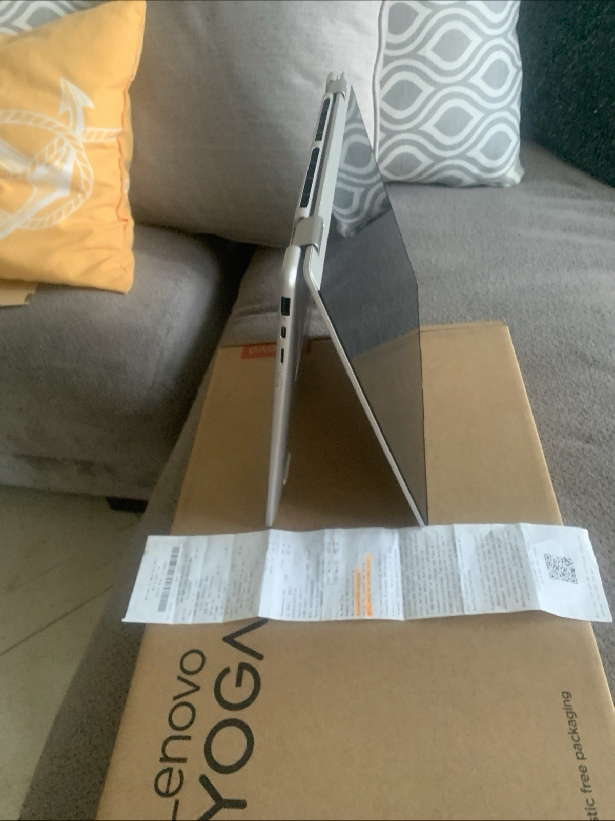 Lenovo Yoga 7 2-1 co-pilot