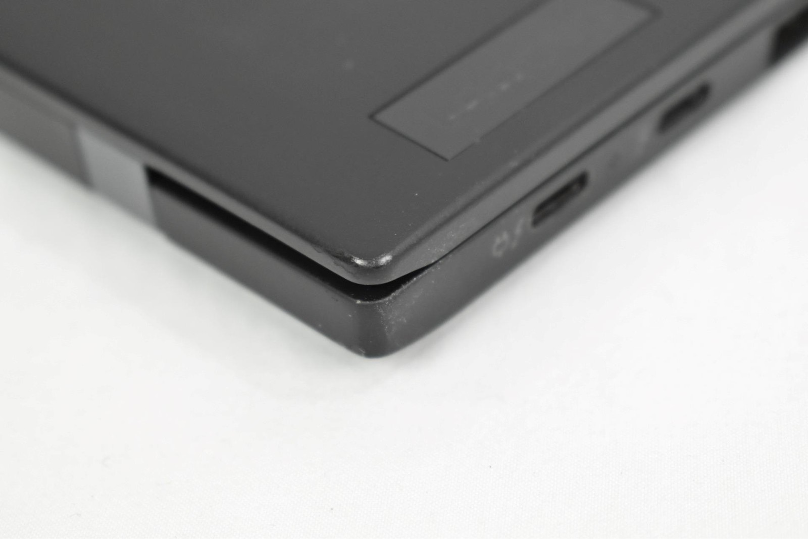 Lenovo ThinkPad X1 Carbon Gen 9 Touch i7-1185G7 3.0GHz 16GB 512GB SSD No OS *See