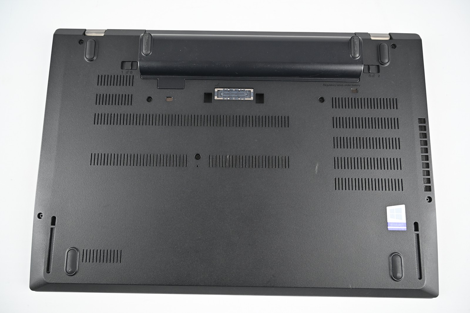 Lenovo THINKPAD T570 i5-7200U 8GB DDR4 256GB Nvme 15.6 ” FHD W11Pro #2